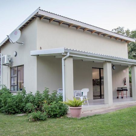 870 On Riverview Drive Mtubatuba Екстериор снимка